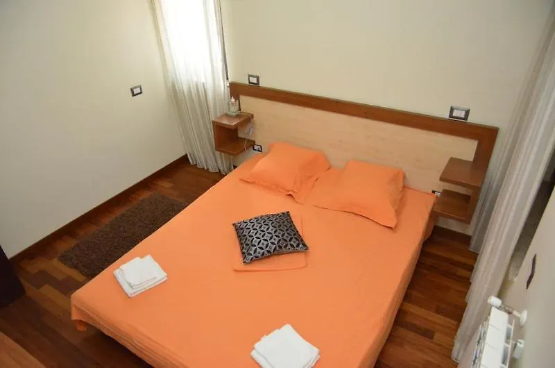 Queen Spa Accommodation Bucareste Hotel